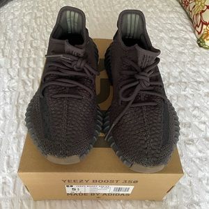 Yeezy Boost 350 V2 Cinder